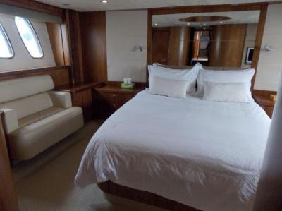 Carine Yachts - Luxury Yacht Brokerage | Sunseeker Predator 72 2007 | Photo 36